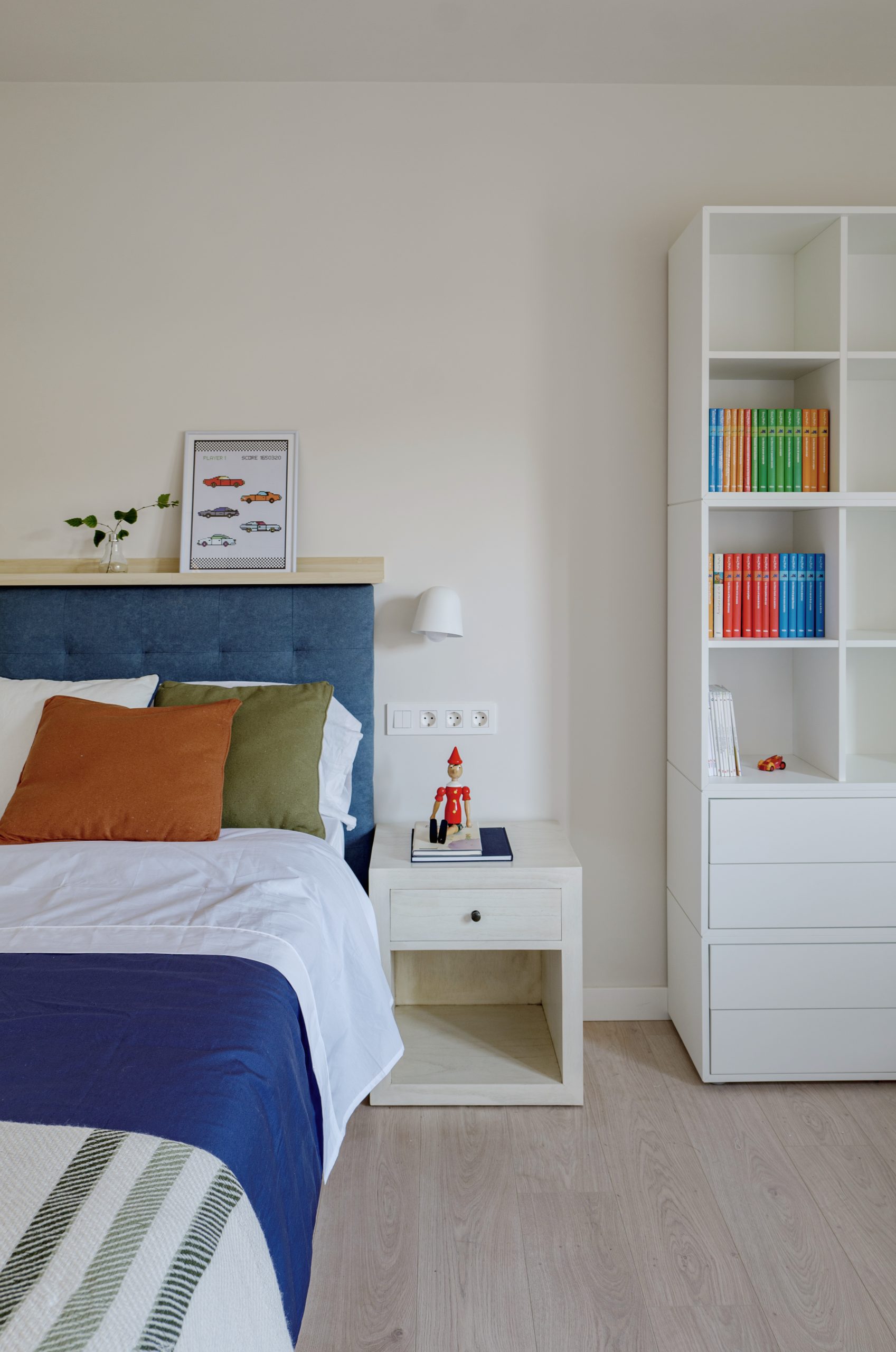Reforma_Arquitecto-Getxo_140m2_dormitorio-azul_Borja-Vildosola